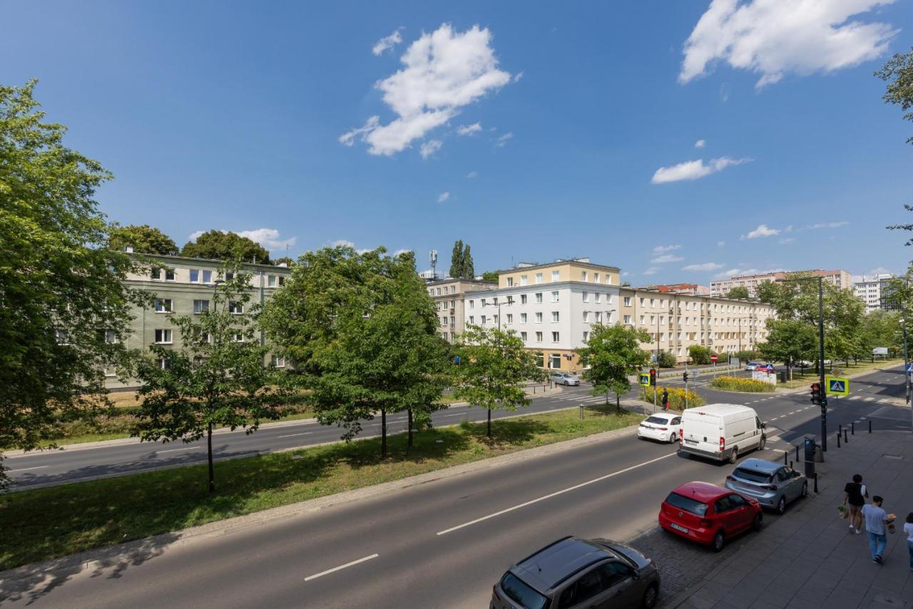 Stylish & Trendy 1 Bedroom Apartment Wola With Parking By Renters Warsaw Exterior photo